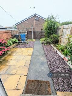 Enclosed Back Garden 