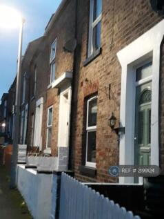 3beds Facing Front &amp; Fully Enclosed Back Garden