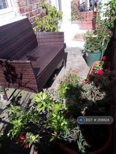 Front Garden;On Street Parking