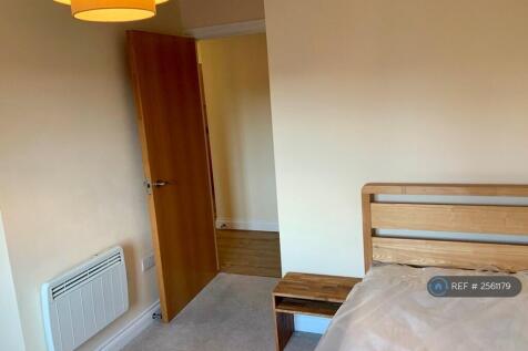 Twin Bedroom With 1 Bed -Another Single Available 