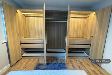Wardrobe 