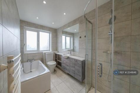 Bathroom 1 a