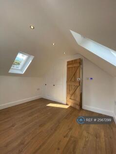 Bedroom 1 &amp; Fitted Wardrobe