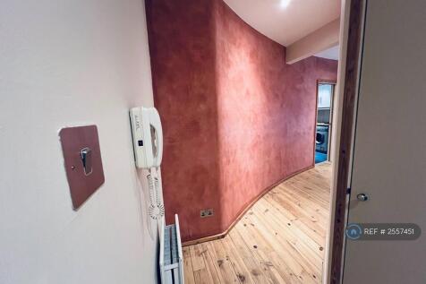 Curved Hallway