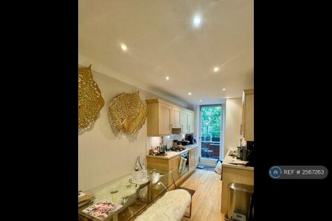 Furnished Kitchen