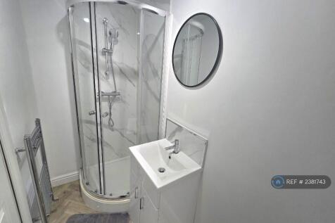 En Suite Bathroom