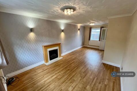 Living Room / Dining