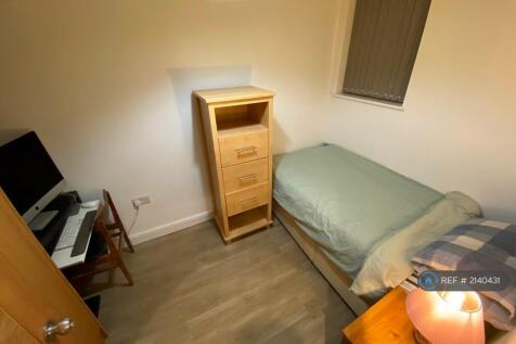 Gf Single(Small Double) Bedroom