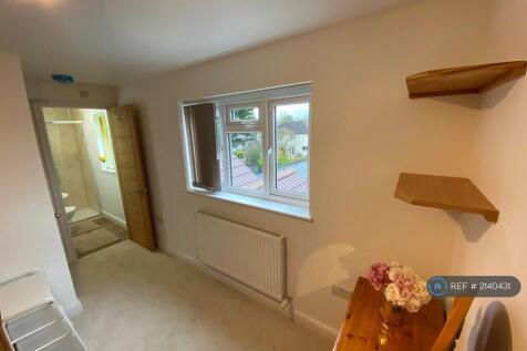View Towards Bathroom4