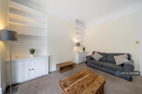 Large Airy Sitting Room 4
