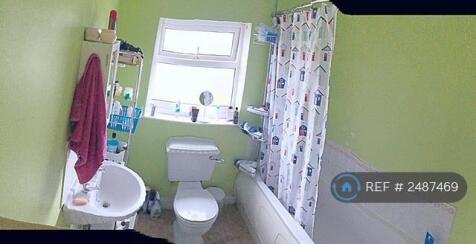 Large Family Bathroom