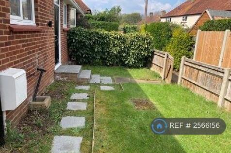 Front Garden/Entrance