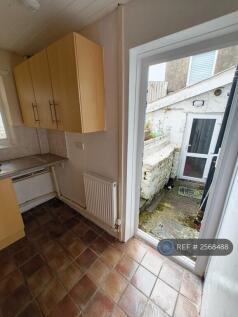 Kitchen (2)