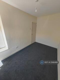 Double Bedroom (2)