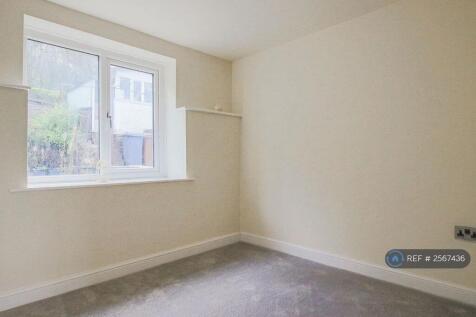 Bedroom (Is Furnished)