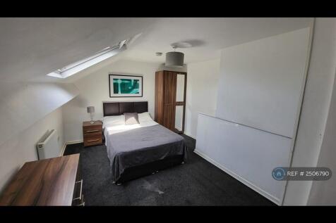 Room 6 - Available