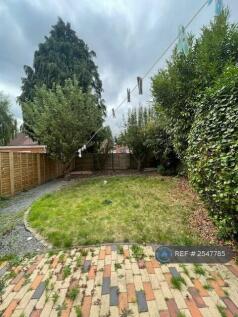 Garden With 2 Apple Trees