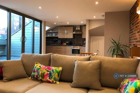 Settee, Patio Doors, Kitchen