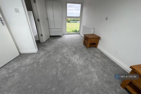 Loft Bedroom 1