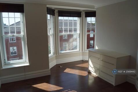 Bedroom Photo 2