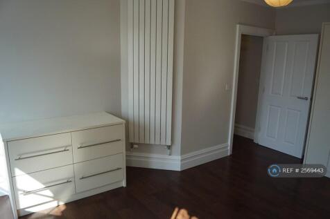 Bedroom Photo 4