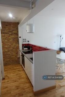 Fully Fitted Kitchen