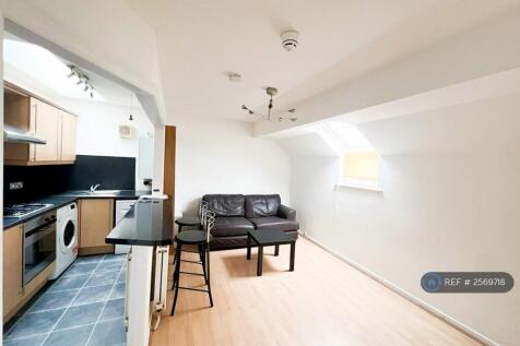 Flat 6 Living/Kitchen 2