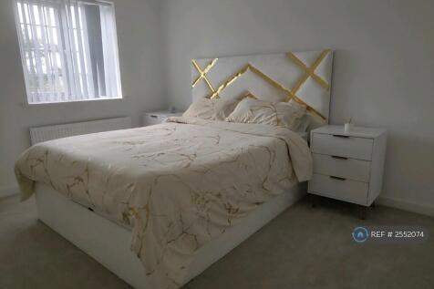 First Bedroom (Picture 2)