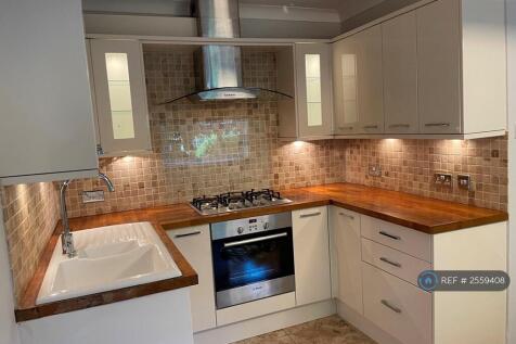 Kitchen Microwave Will Be Provided 