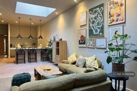 Communal Lounge