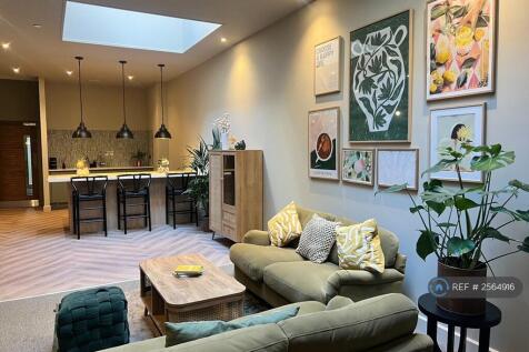 Communal Lounge