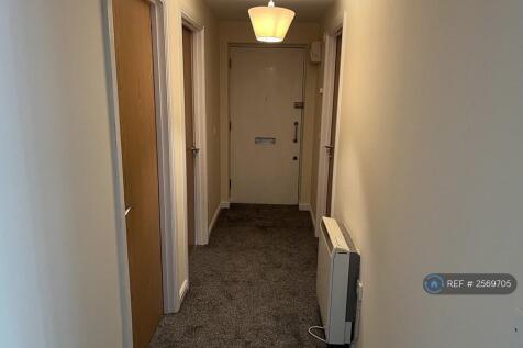 Entrance / Hallway