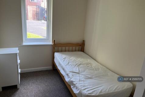 Small Single Bedroom