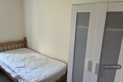 Small Single Bedroom