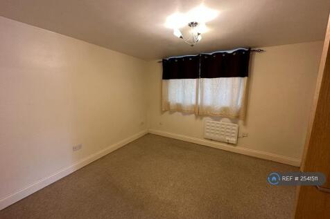 Master Double Bedroom