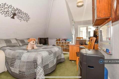 2nd Bedroom Previous Tenants