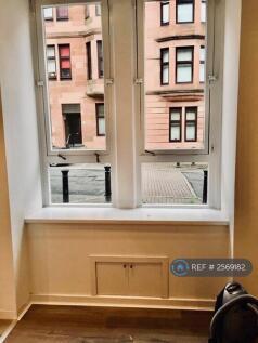 Livingroom Window