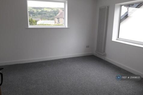 Main Bedroom - Views Over Garden &amp; Minera Mountain