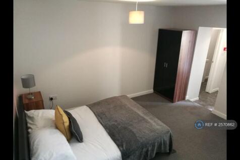 Large Double Room With En-Suite And Fridge