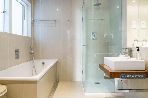 Full Bathroom On 2nd Floor 