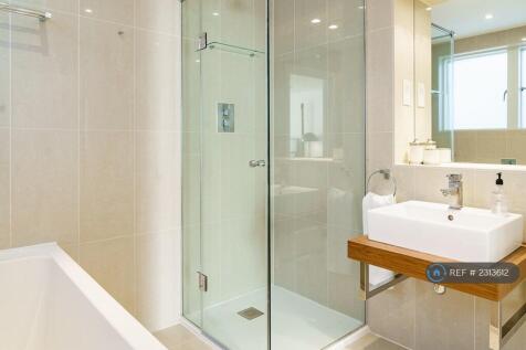 Master Bedroom Full Ensuite 