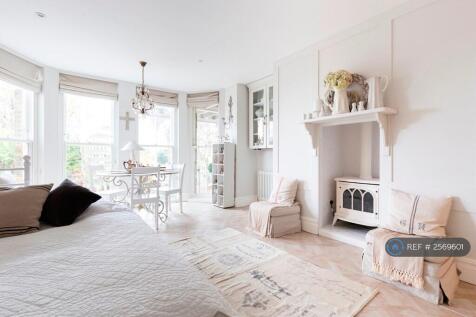 Lower Ground Floor Living Room Bedroom