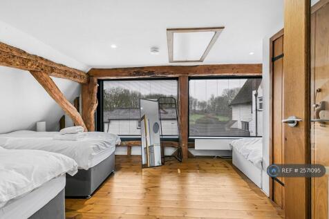 Triple Bedroom