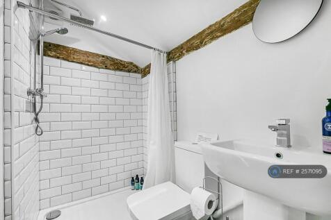 Third Bedroom En-Suite