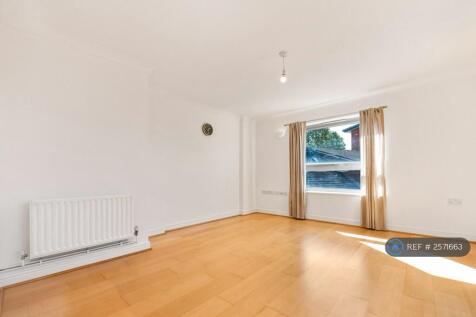 Sitting Room - Furniture Can Be Provided