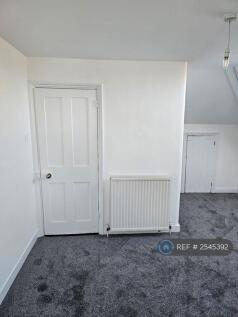 Lounge - Newly Carpeted Throughout 