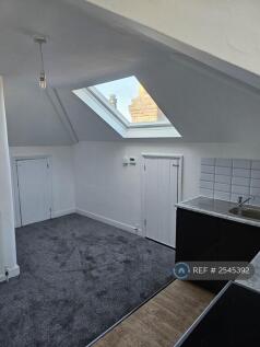 Lounge/Kitchen Area