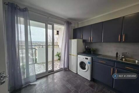 Kitchen Looking Onto The Balcony 