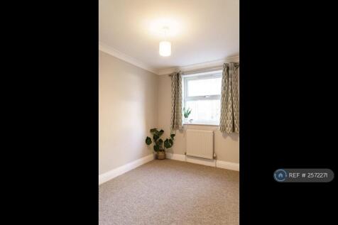 Bedroom 1 (Double)