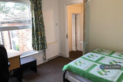 Second Double Bedroom 